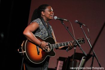 Ruthie Foster
