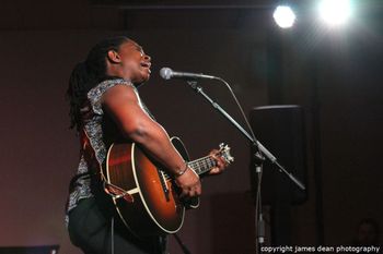 Ruthie Foster
