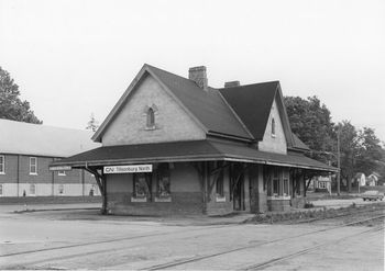 Tillsonburg ex GWR 1973 APC
