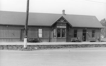 Port Dover CNR 1955 APC
