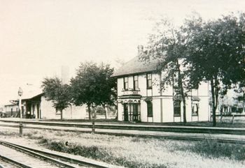 Napanee CNoR (GTR in background)
