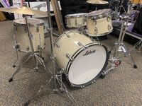 Ludwig Classic Maple 4-Piece Drum Kit - Vintage Marine Pearl *SHELLS/SNARE ONLY* *HARDWARE NOT INCLUDED* *IN STORE PICKUP ONLY*