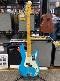 Fender American Professional II Precision Bass - Miami Blue