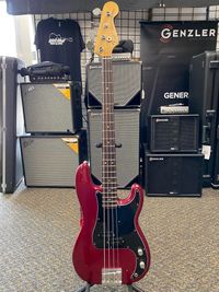 Fender Nate Mendel Precision Bass - Road Worn Candy Apple Red