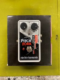 Electro-Harmonix Pitch Fork Polyphonic Pitch Shift Pedal