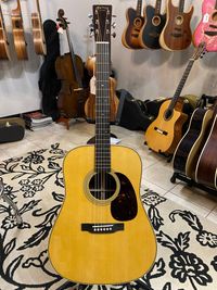 Martin HD-28 Acoustic Guitar - Natural