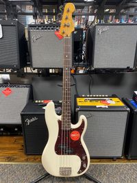 Squier Classic Vibe '60s Precision Bass - Olympic White