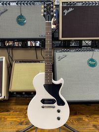 Epiphone Billie Joe Armstrong Les Paul Junior Electric Guitar w/HSC - Classic White