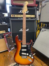 Fender Player Stratocaster Plus Top - Tobacco Burst