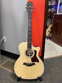 Taylor 414ce-R Acoustic/Electric Guitar - Natural