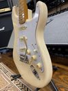 Fender Jimi Hendrix Stratocaster - Olympic White