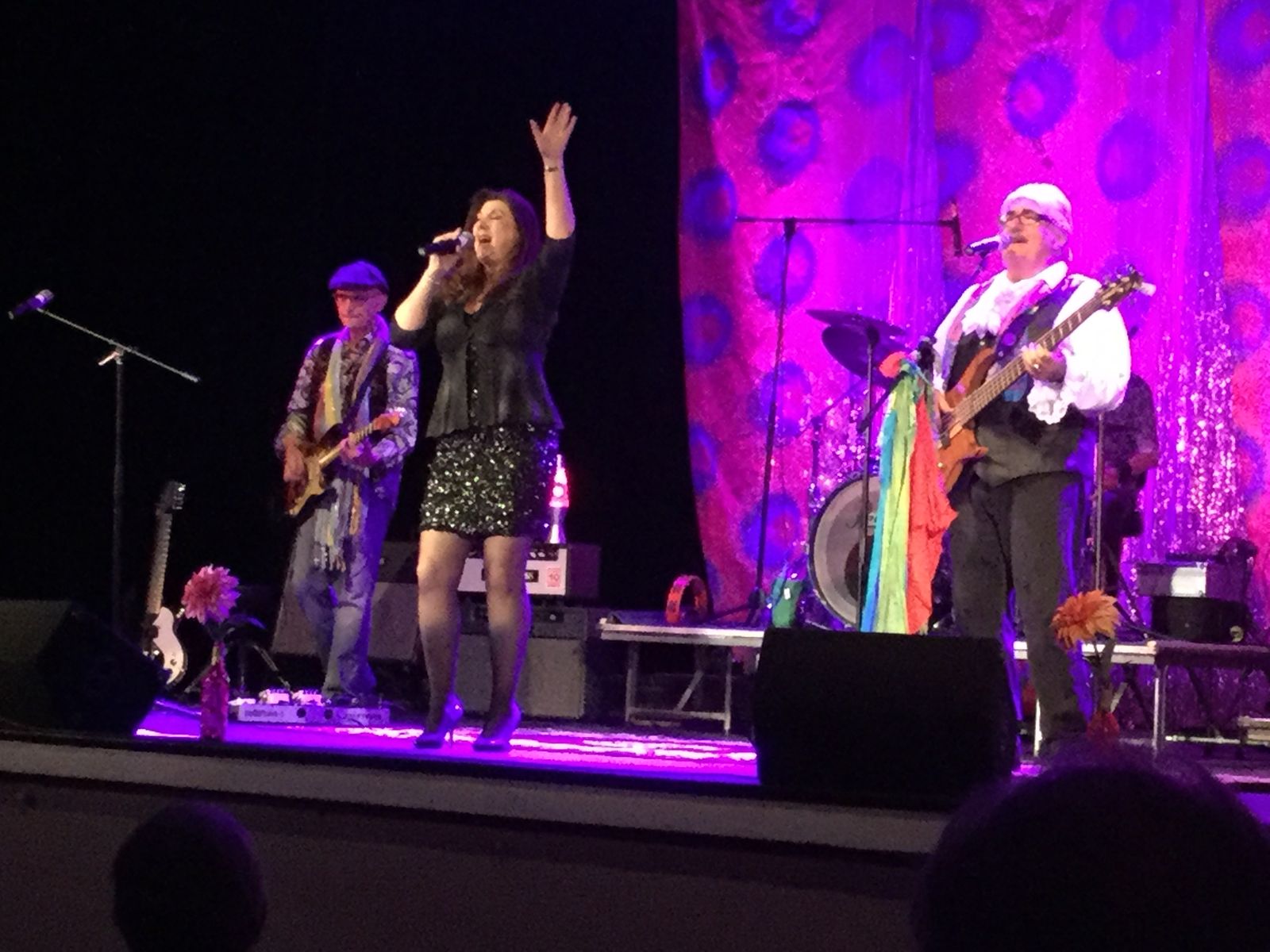 PAISLEY CRAZE Photos