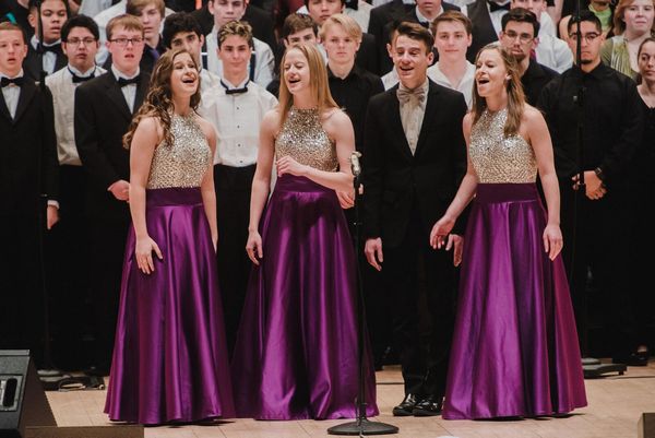 Vintage Mix singing in Carnegie Hall (New York).