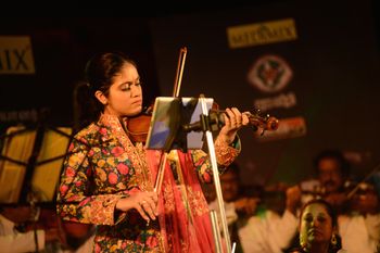 Fund Raising Concert "ArAdhanA" for Yuvashakti in collaboration with Lakshman Sruthi Orchestra on 2nd Oct 2016.

