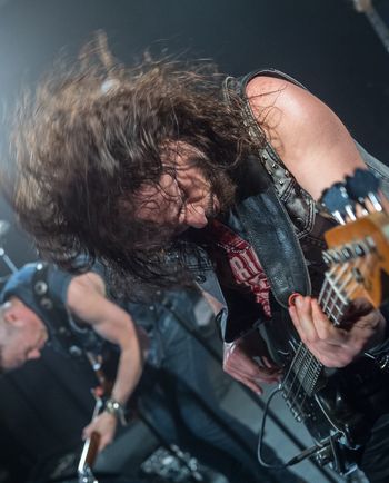 Bang your head//Credit Claude Dufresne
