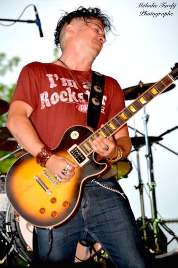 JF lead guitar/Credit Melodie Tardif
