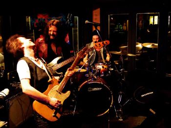 Flying Joes live Saint-Sauveur
