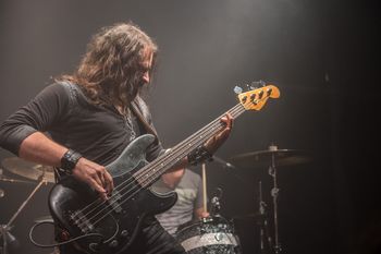 Bassplayer/Credit Claude Dufresne
