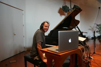 Pawel Zarecki - piano
