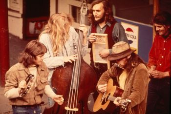 Street band with Billy Hults on washboard, 1975. Seattle Municipal Archives, Flickr.
