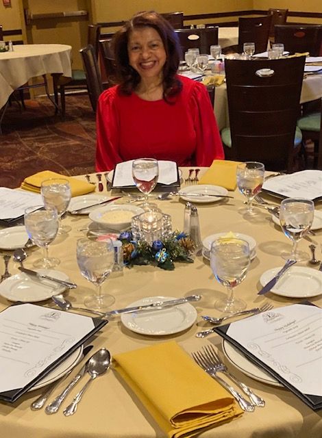 Join me at Lombardo's Restaurant for a fabulous Dining Etiquette Experience! It's a perfect date night, girls' and guys' night out, or simply treating yourself to a delicious meal while learning to enhance your dining etiquette skills. Saturday, March 25, 2023 at 6:00 PM. Click the link for more information and registration. https://jacksonetiquette.com/classes-purchase-payments