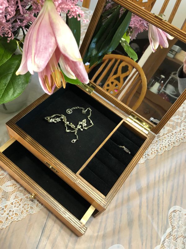 Heirloom Jewelry Box (replica of the one on page 9)  