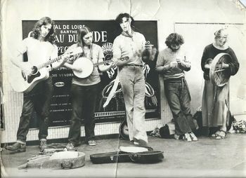 Seantalam busking 1979
