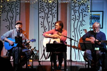 Tall Trees concert w/ Jane Beatty & John Seay / credit Abigail G. Richon
