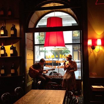 Mae Mae Cafe, NY
