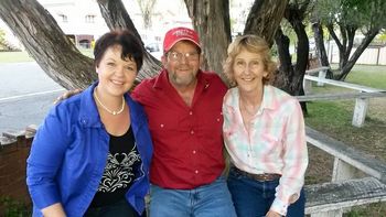 with Ken (Chainsaw) & Mandy Lindsay

