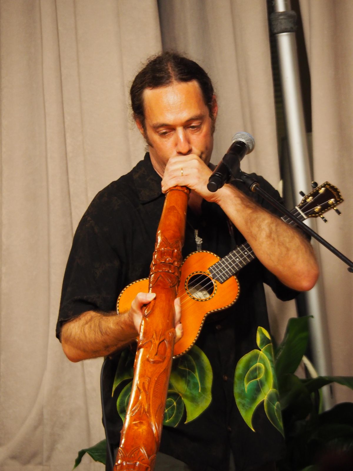 Stuart Fuchs Stuart Fuchs - Ukulele Zen - Ukulele Zen Retreat 2020
