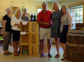 Thanks again to Quai du Vin...L to R - Sharron Russell, Kim Yuhasz, Marcia Pensa, Rob Quai, Lisa Quai, Penny Crichton
