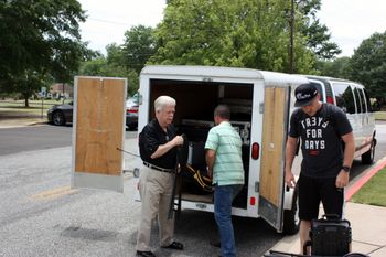 Unloading Equipment
