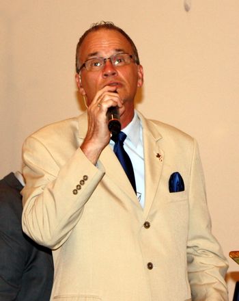 Randy Leslie (Chordsmen Quartet)
