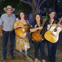 Back to the Bush Tamworth 2023 With Jeff Brown, Caitlyn Jamieson and Alisha Smith
