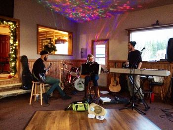 with Sean Lewis (NY) & Mister Tahti Mountain Vies Lodge
