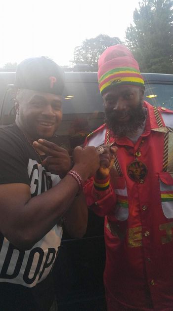 PHENOM & The Fireman CAPLETON
