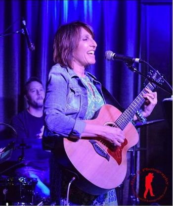 Patricia at Hotel Cafe for Top Tune June 2017
