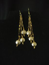 Gold tone Raindrops (5Gc)