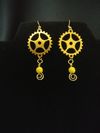 Gold tone steampunk gears (2Gc)