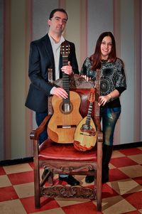 Paola Esposito e Marco Pizzorno (mandolino e chitarra)