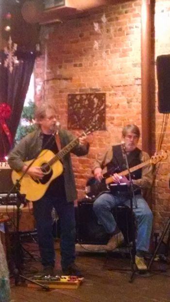 With Jon Baltzell on the Fretless at Village Wine Cellar 2016
