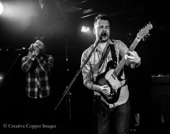 Jeremy performs a cover of Springsteen's 'Born in the USA' with David Roberts of Washboard Union on harp.
