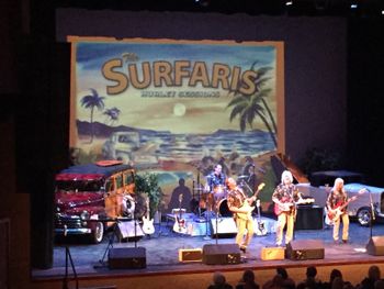 The Surfaris take the stage
