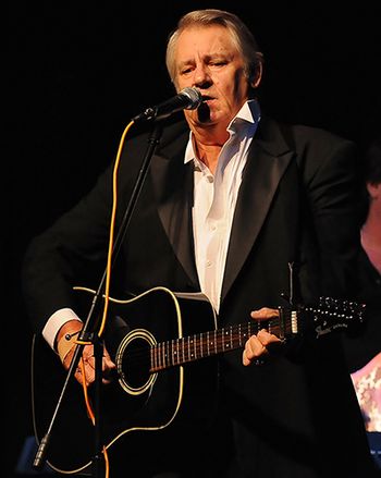 FRANK HAMILTON AS JOHNNY CASH
