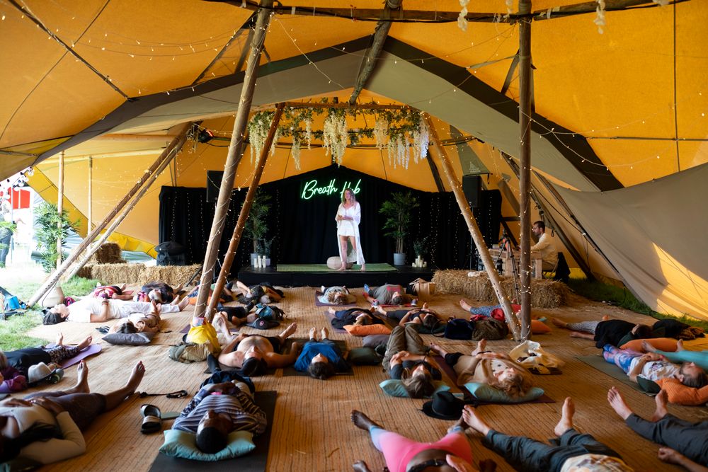 Breathwork Coach in Brighton offering corporate Breathwork in the UK