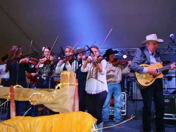 Hailey , Quebe Sisters & Tommy Allsup
