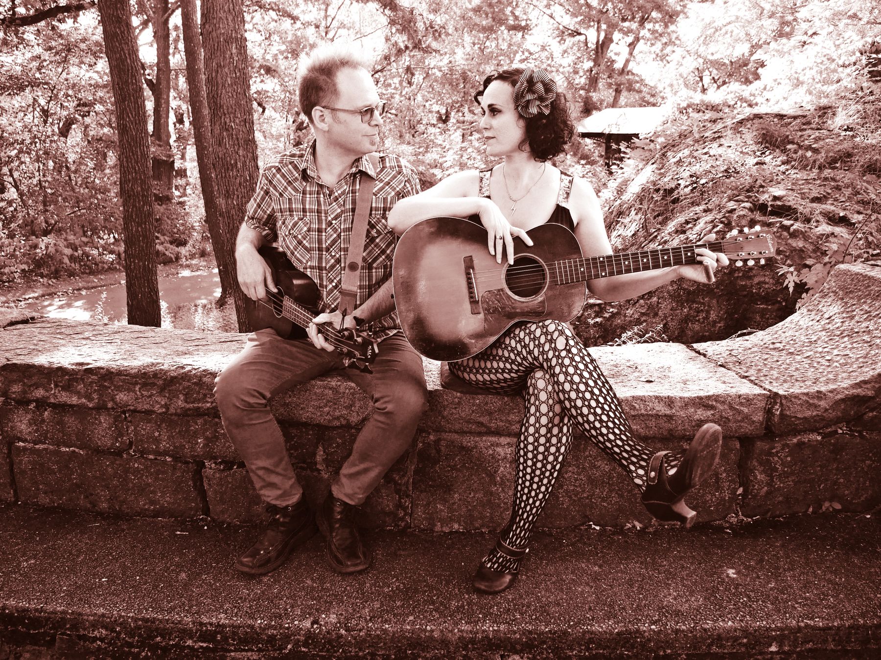 Deluxe Kazoozaphone - Erin Harpe