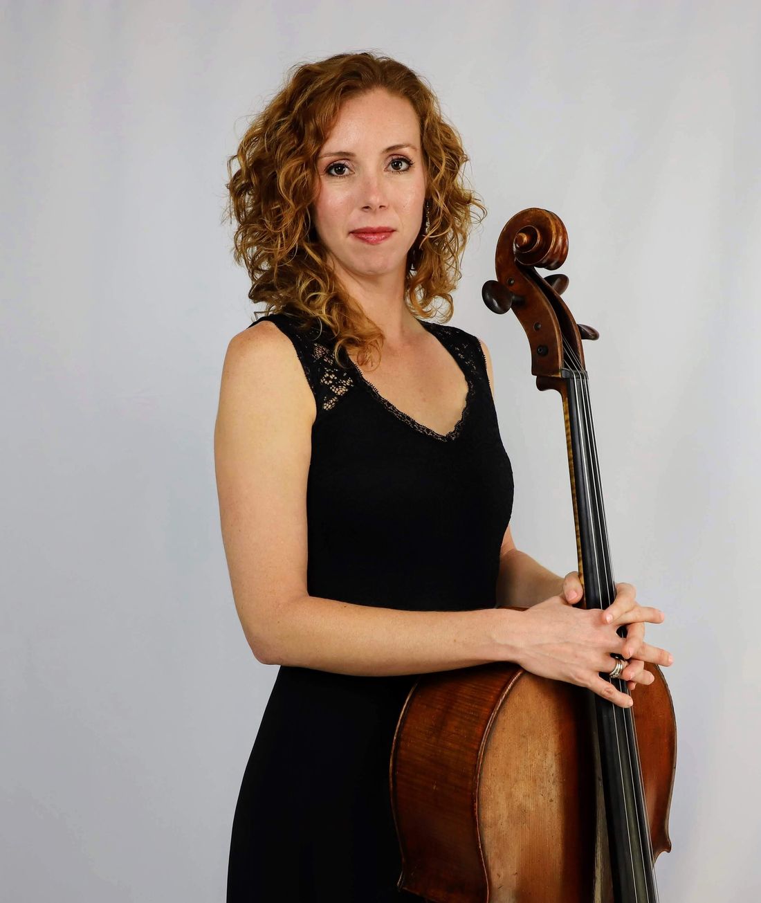 Abigail Collins, Cellist Gallery