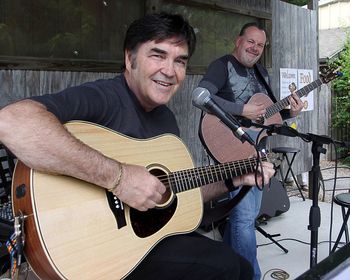 Jeff & Rick at Montserrat Vineyards
